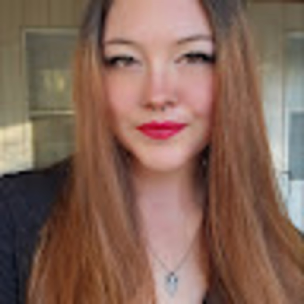 Meet your Posher, Nora